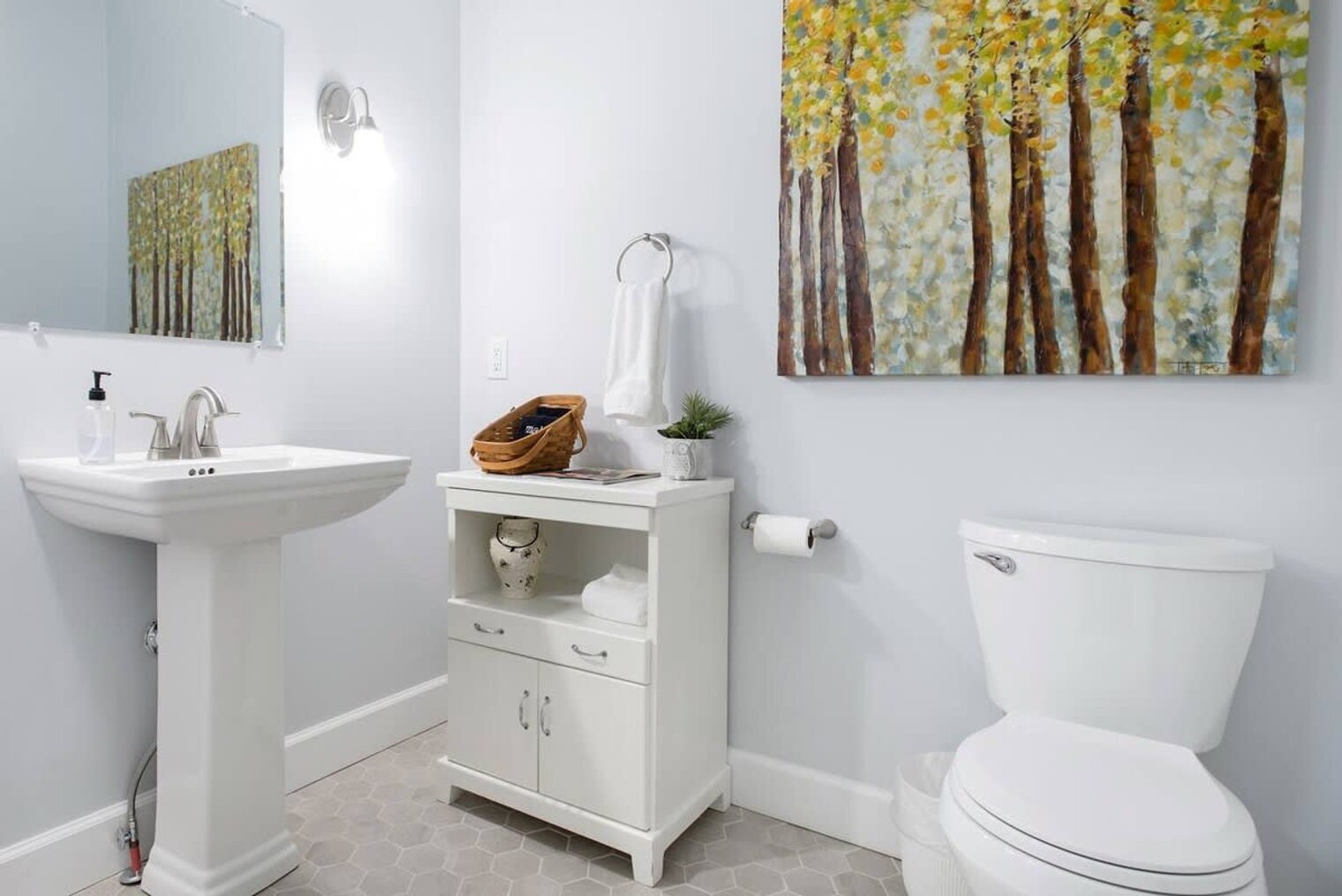 Building Photo - 814 Smiley St