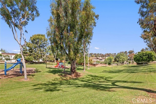 Building Photo - 24 Rockrose Way