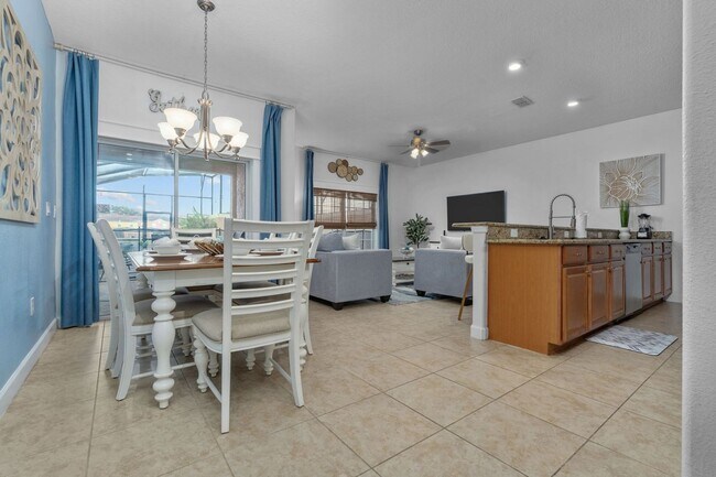 Building Photo - Stunning 4BR Resort Home in Four Corners, ...