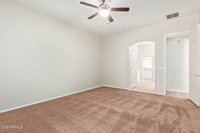 Building Photo - 13508 W Alvarado Dr