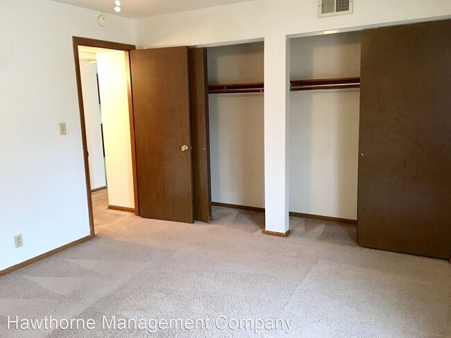 Building Photo - 3400 Balboa Ln