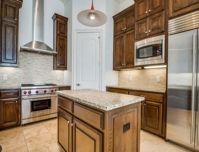 Building Photo - 6601 Mediterranean-15505