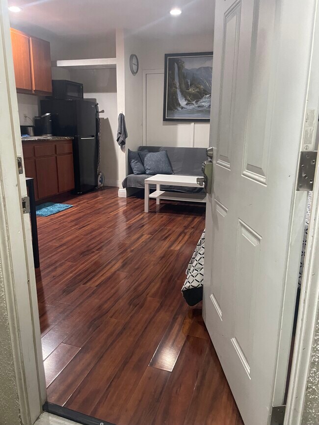 Building Photo - 12619 Emelita St