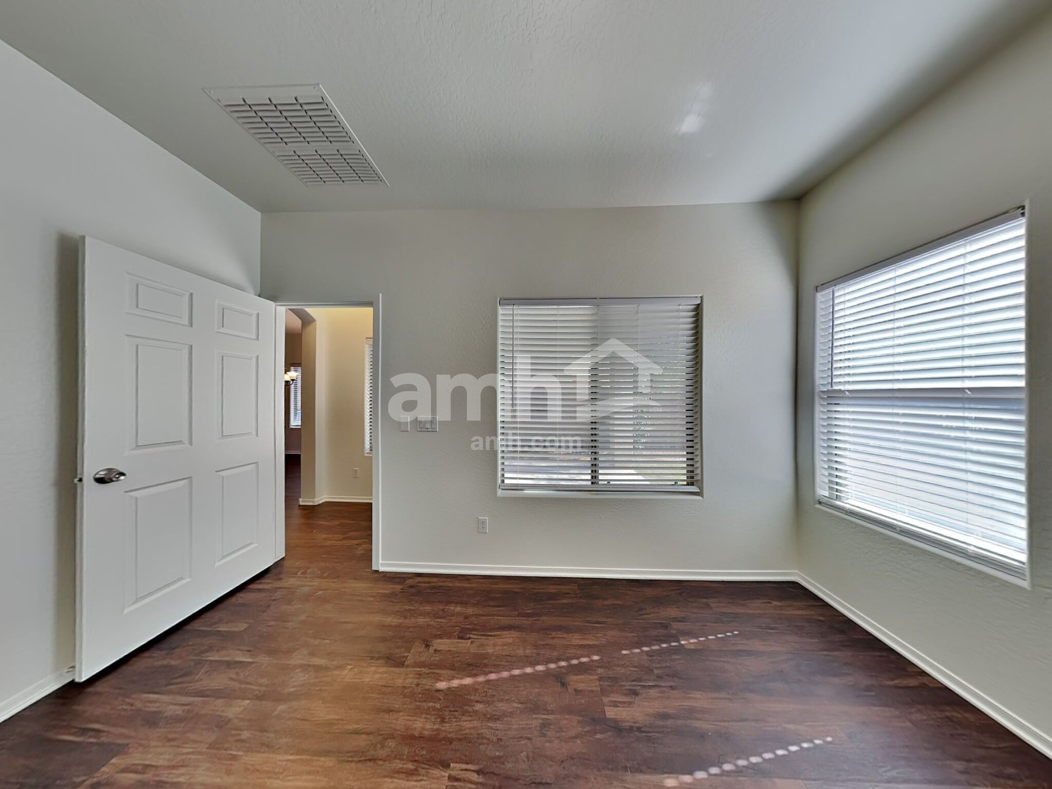 Building Photo - 10121 W Luxton Ln