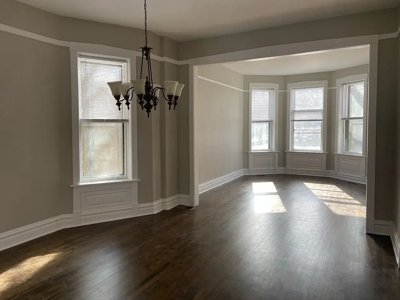 Dining Room - 1333 N Rockwell St