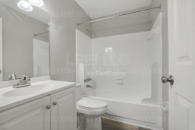 Building Photo - 3416 Clingstone Way