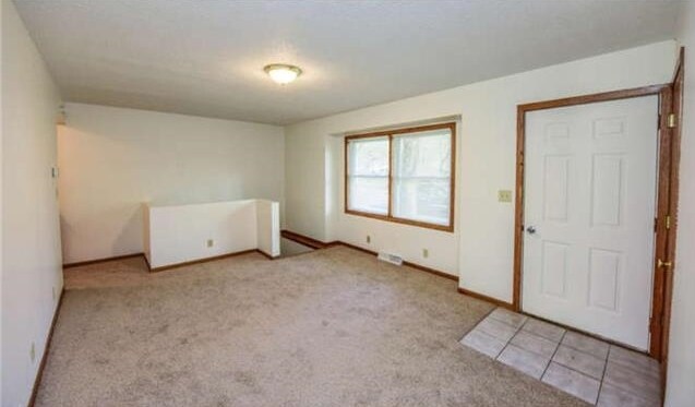 Building Photo - 257 18th Ave N