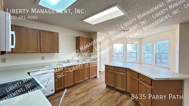 Building Photo - 8435 Parry Path