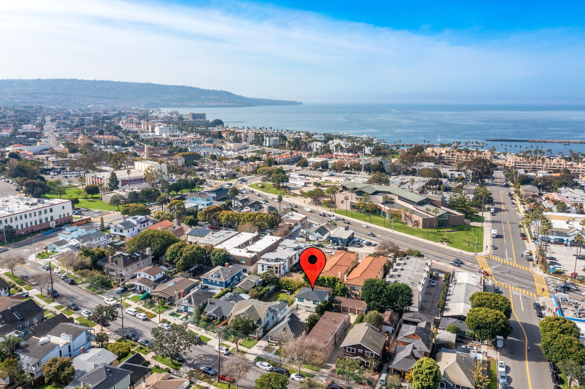 Building Photo - 321 N Gertruda Ave