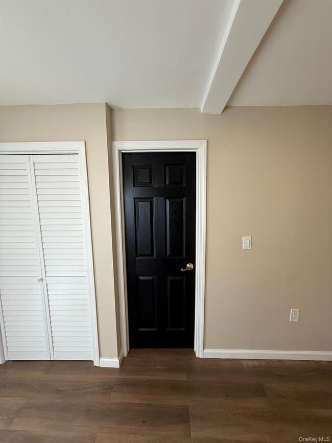 Building Photo - 221-29 106th Ave