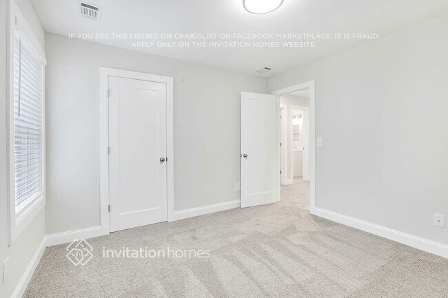 Building Photo - 280 Valley View Dr