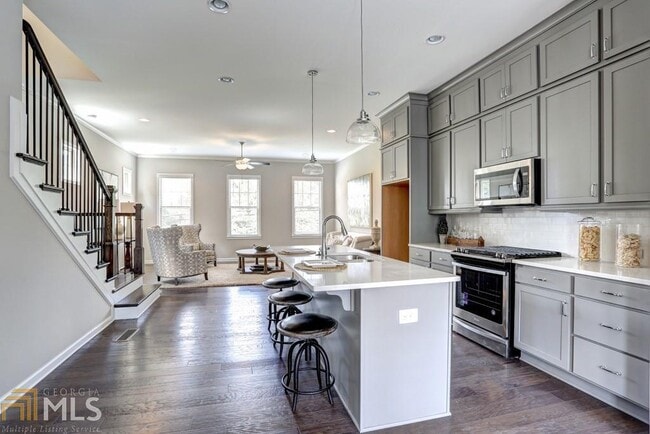 Building Photo - 10120 Windalier Way