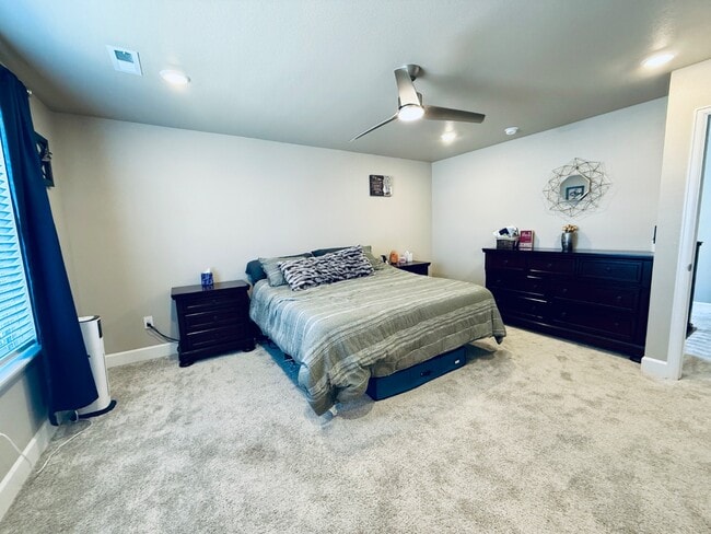 Building Photo - Nearly-New 4-Bed in Terrain with Deck, Office, and Resort-Style Amenities