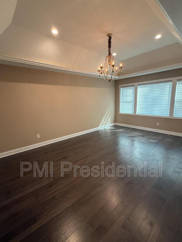 Building Photo - 17919 Stonewolf Dr