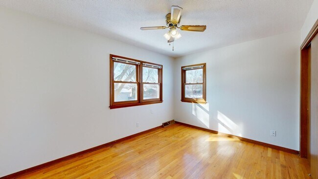 Building Photo - Available August 2026!  Beautiful Home in North Ames