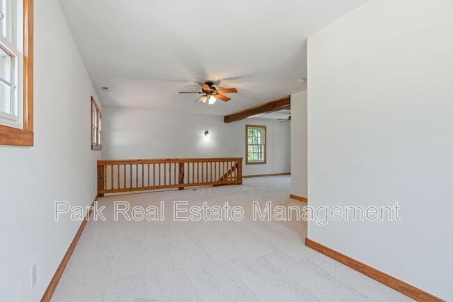 Building Photo - 35 Hedgecock Farm