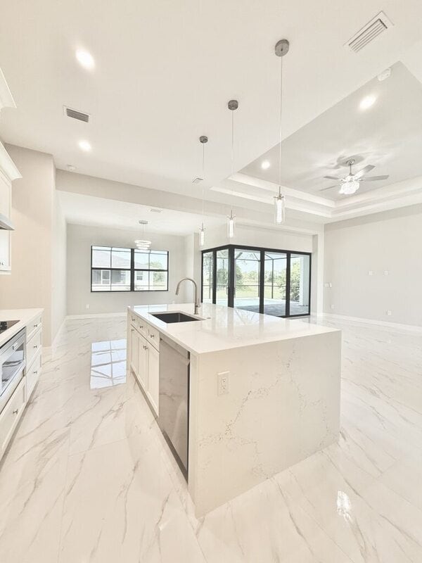 Building Photo - 20 Coxswain Dr