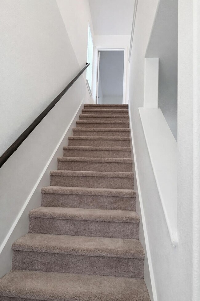 Building Photo - 17810 Plow Horse Ln