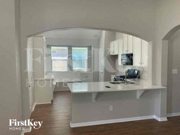Building Photo - 4810 Bay Vista Dr