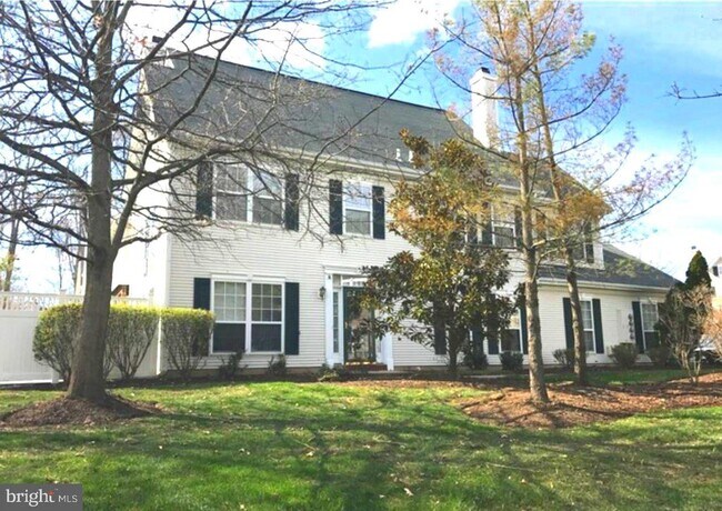 Building Photo - 301 Deer Run Ct
