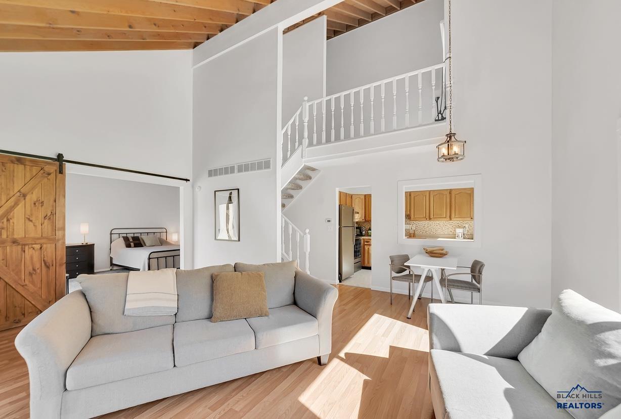 Building Photo - 1C Glendale Ln