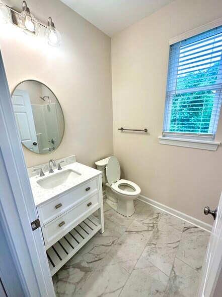 2nd Bathroom - 4119 Peachtree Ave