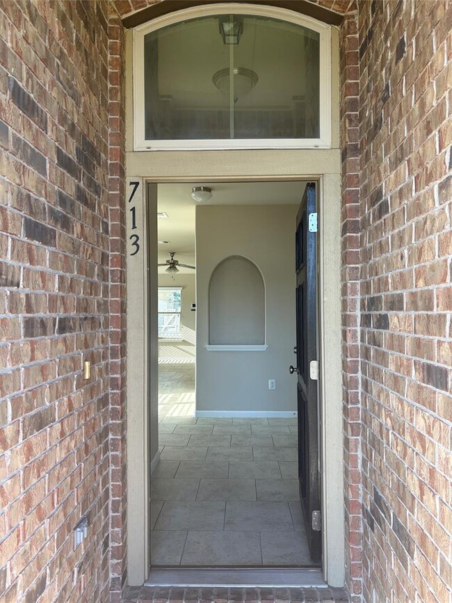 Building Photo - 713 Winnsboro Cove