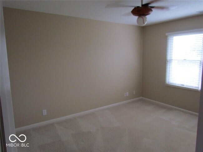 Building Photo - 411 Mari Way