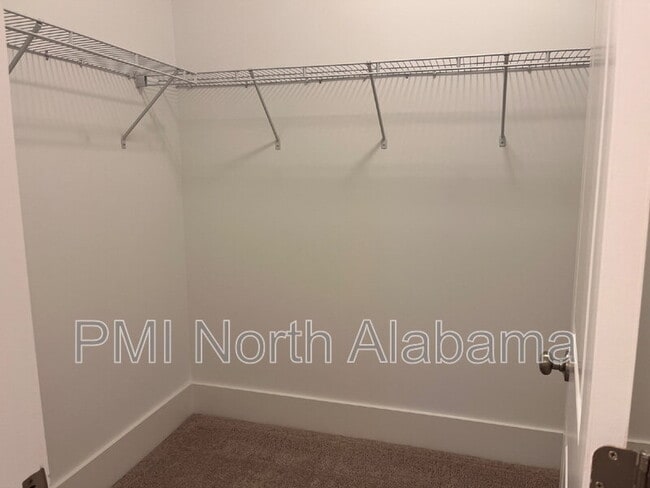 Building Photo - 29458 Canoe Cir NW