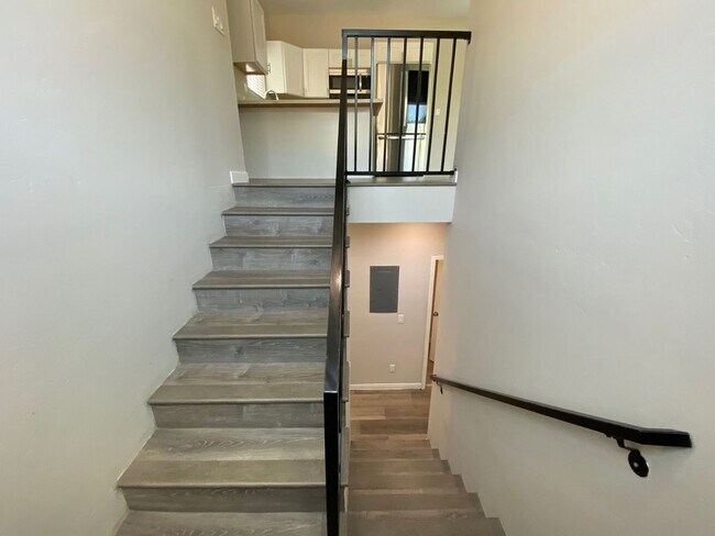 Building Photo - NEW (2023) 4BD/2BA!! Back gate exits right...