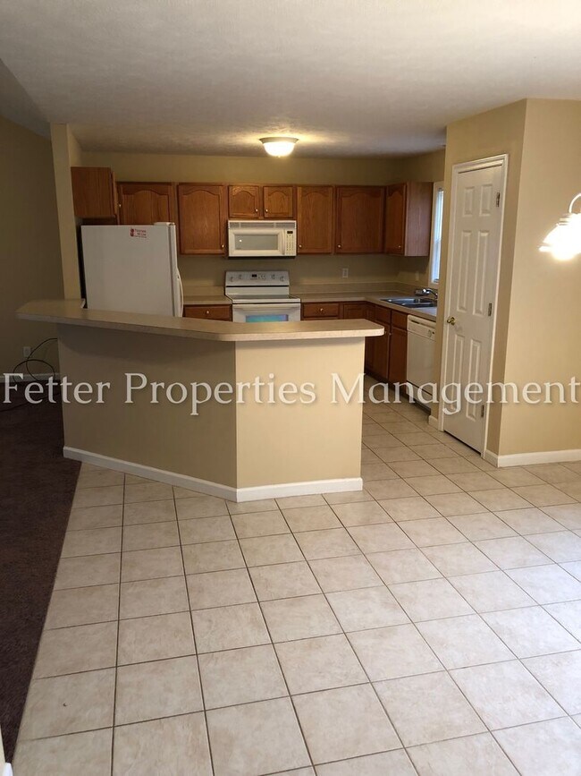 Building Photo - 3 Bedroom Newburgh Home!!