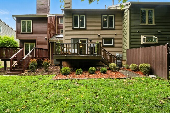 Building Photo - 10903 Whiterim Dr