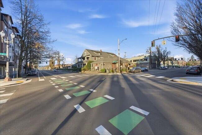 Building Photo - Corner of Character • Rare 2BD Residence at NE 16th & Weidler – Irvington/Lloyd District
