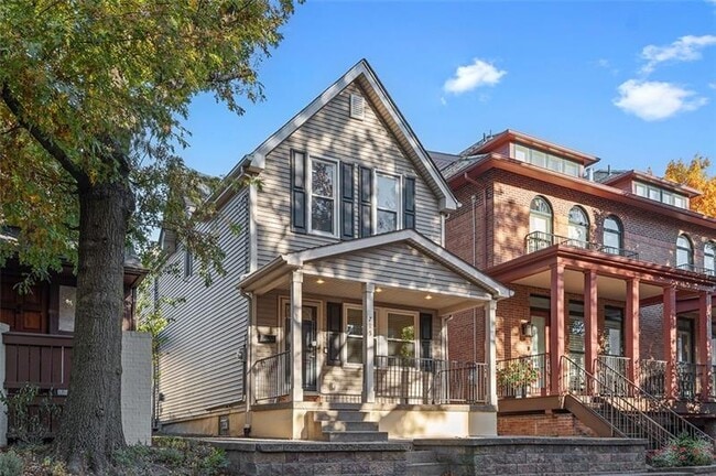 Building Photo - 715 Filbert St