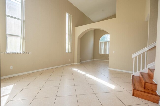 Building Photo - 1770 NE 37th Pl