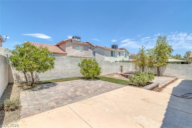 Building Photo - 8756 Harvest Valley Ave