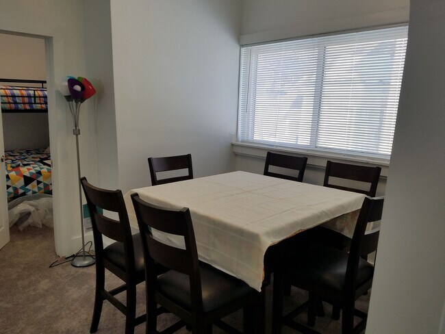 Building Photo - Grand Rapids, MI Downtown 2-Story Victorian-Style Cottage