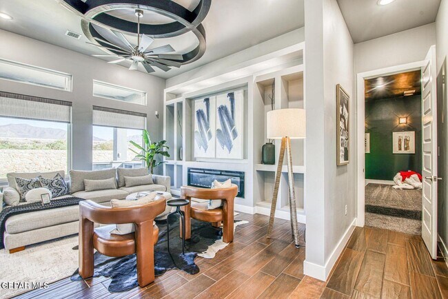 Building Photo - 6716 Rio Haciendas