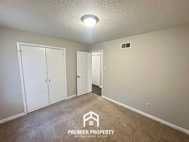 Building Photo - 4556 Trout Valley Dr