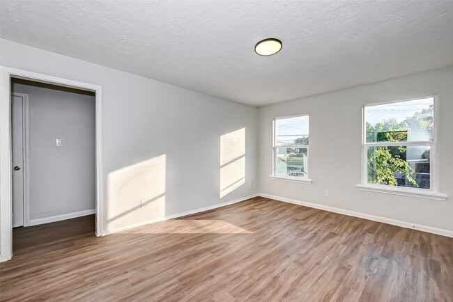 Building Photo - 6420 Conley St