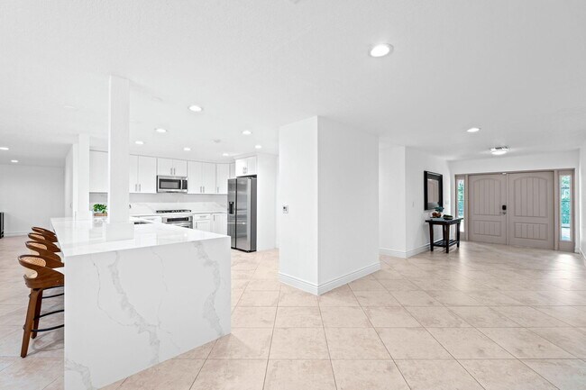 Building Photo - 7447 NW 82nd Terrace