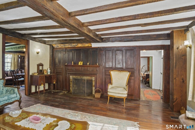 Building Photo - 457 Roode Rd