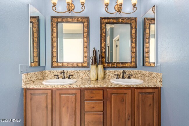 Building Photo - 18533 Verdin Rd