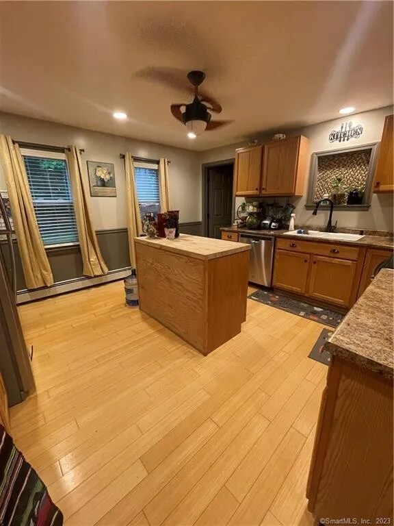 Building Photo - 23 St James Row