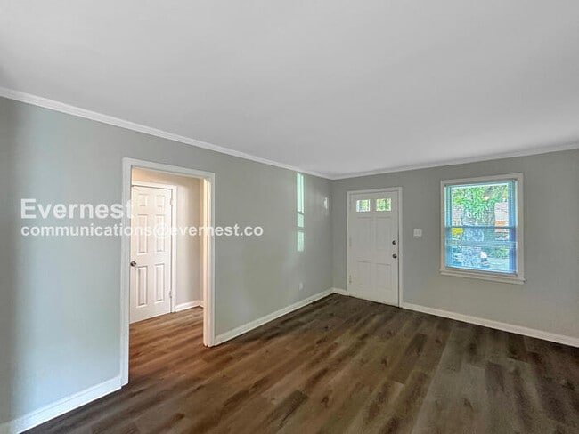 Building Photo - 835 Margo Ln