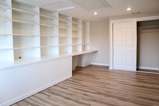 Building Photo - 35754 Mission Blvd