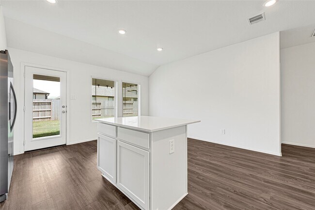 Building Photo - 17123 Daylily Dune Wy