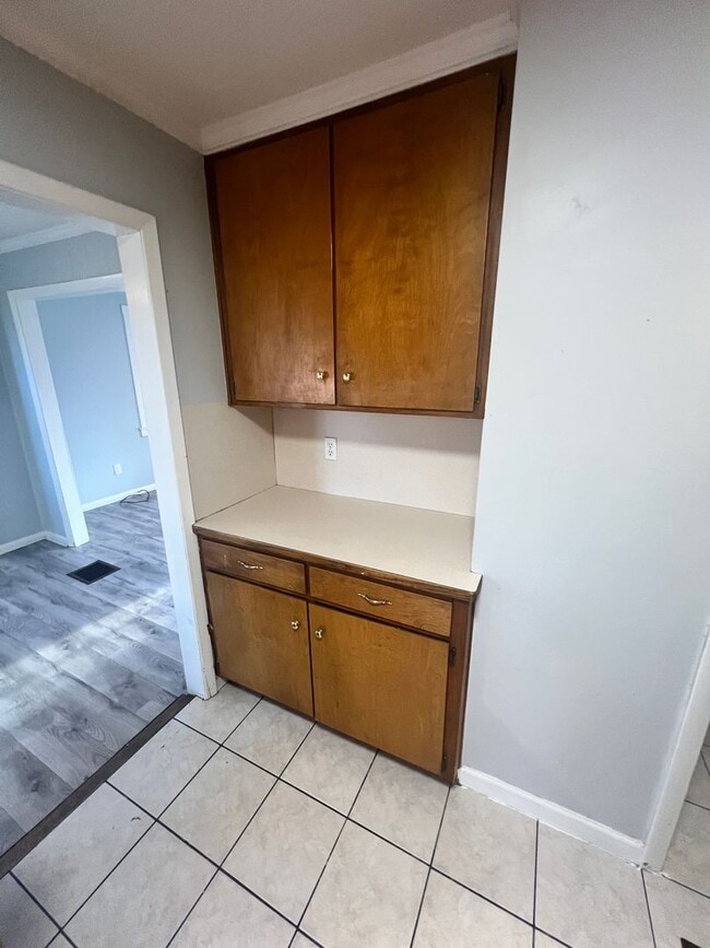 Building Photo - 1011 Merritt St