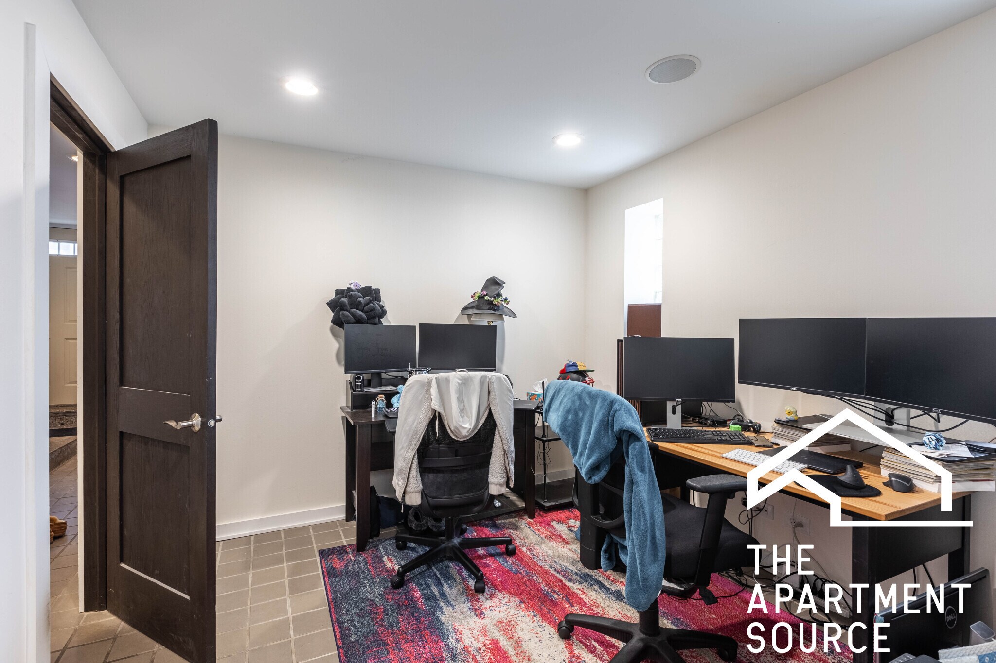 Building Photo - 1939 N Winchester Ave