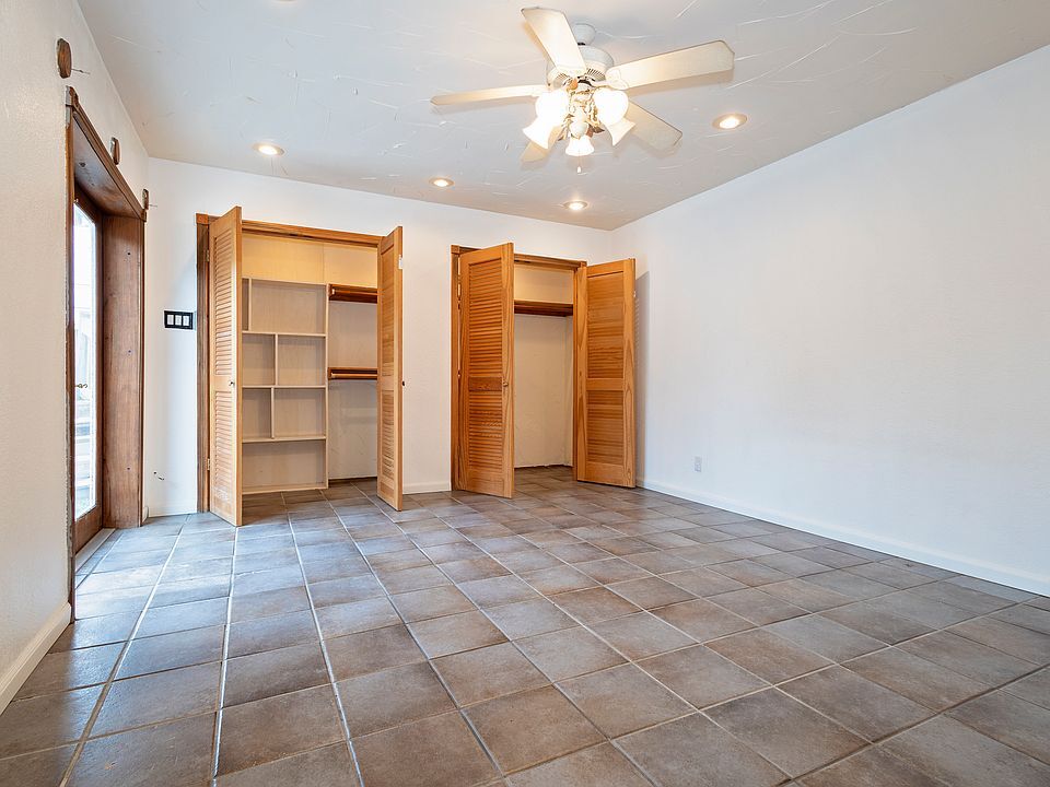 Building Photo - 6033 Rio Vista Ave
